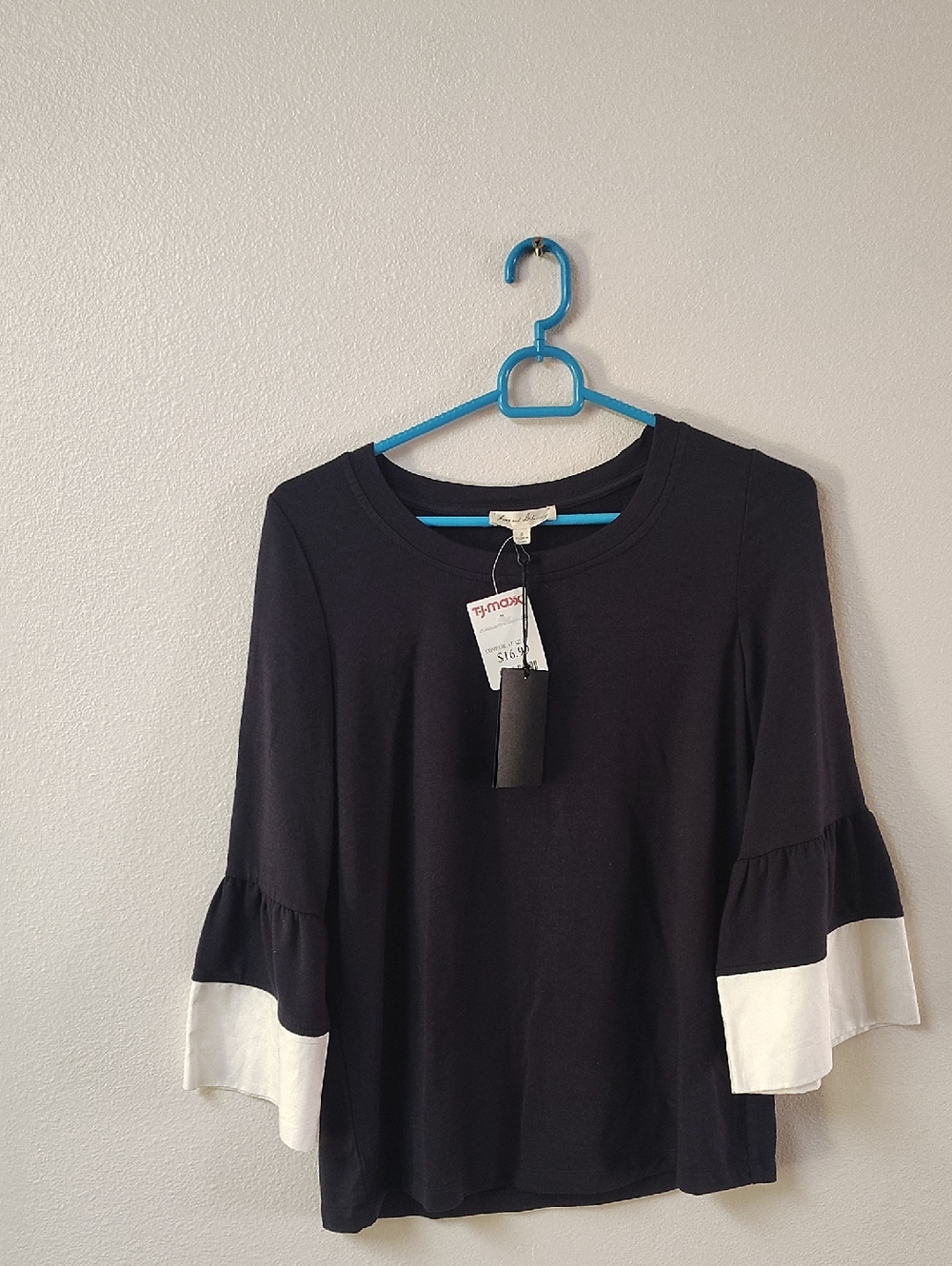 Jane and Delancey Black White Bell Sleeve Knit Top Blouse NWT Small